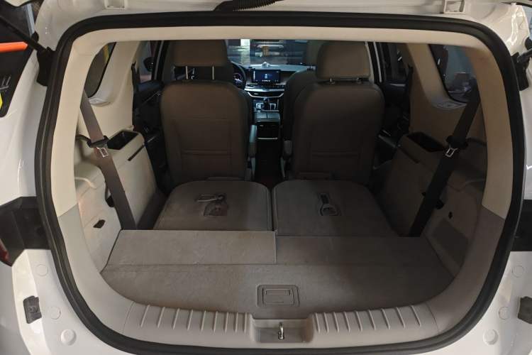 Used Geely Auto Jiajie 2019 1.8TD Automatic Enjoyment Model Trunk