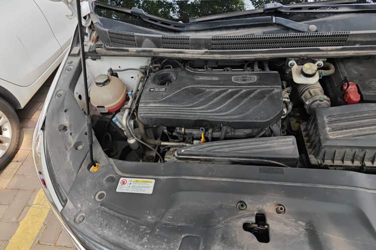 Used Geely Auto Jiajie  Engine Bay Right