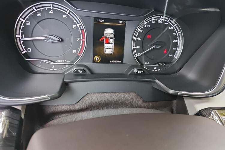 Used Geely Auto Jiajie  Odometer Close Up