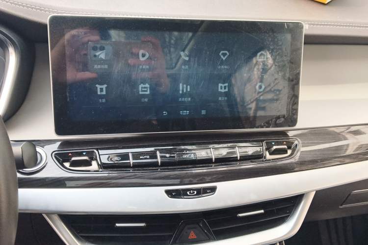 Used Geely Auto Jiajie 2021 Zhiqing 1.5TD DCT Luxury Model Audio And AC Panel