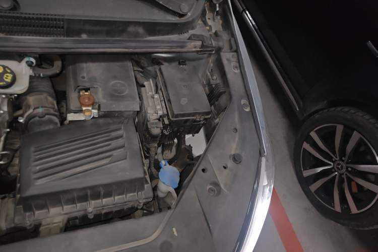 Used Geely Auto Jiajie 2021 1.8TD DCT Comfort Model Engine Bay Left