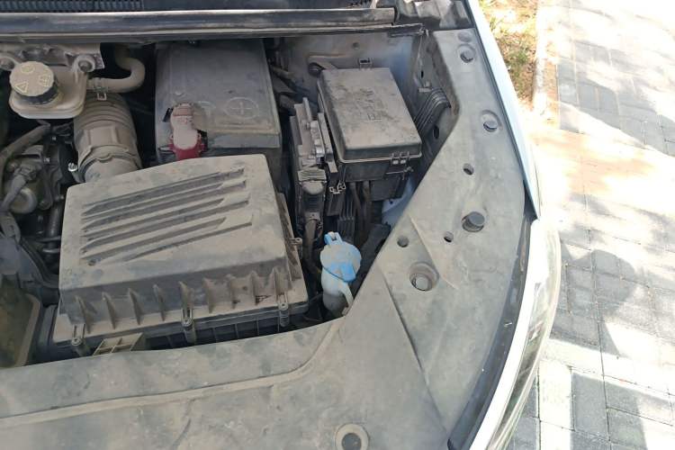 Used Geely Auto Jiajie 2021 1.8TD DCT Comfort Model Engine Bay Left