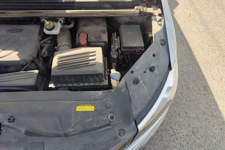 Used Geely Auto Jiajie 2021 1.8TD DCT Comfort Model Engine Bay Left