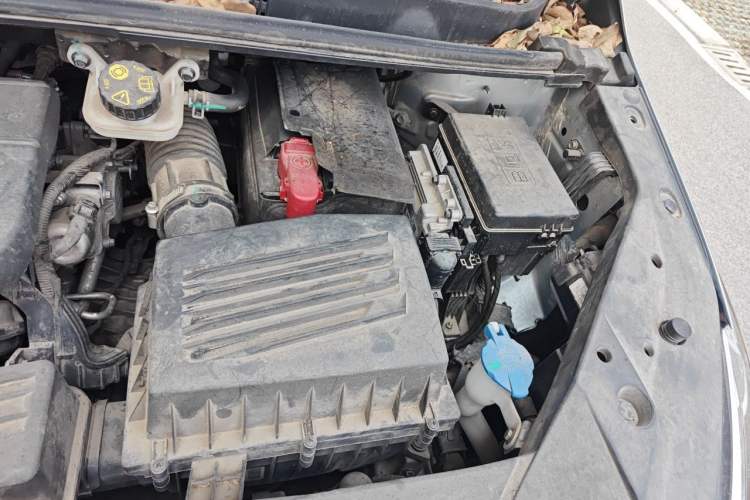 Used Geely Auto Jiajie 2021 1.8TD DCT Luxury Model Engine Bay Left