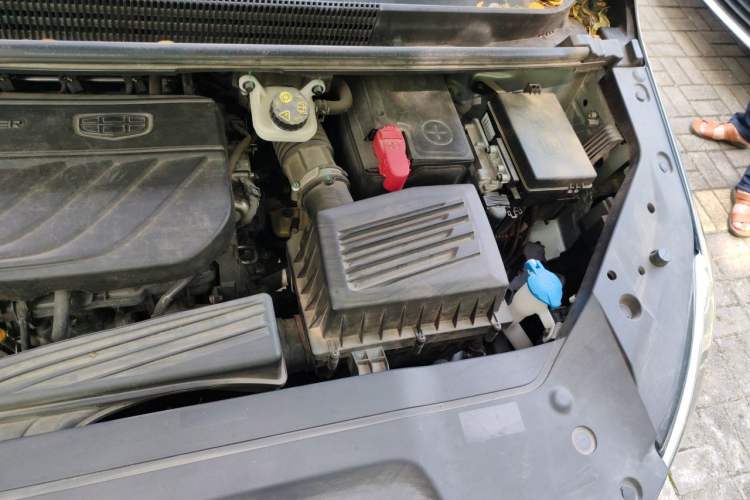 Used Geely Auto Jiajie 2021 1.8TD DCT Comfort Model Engine Bay Left