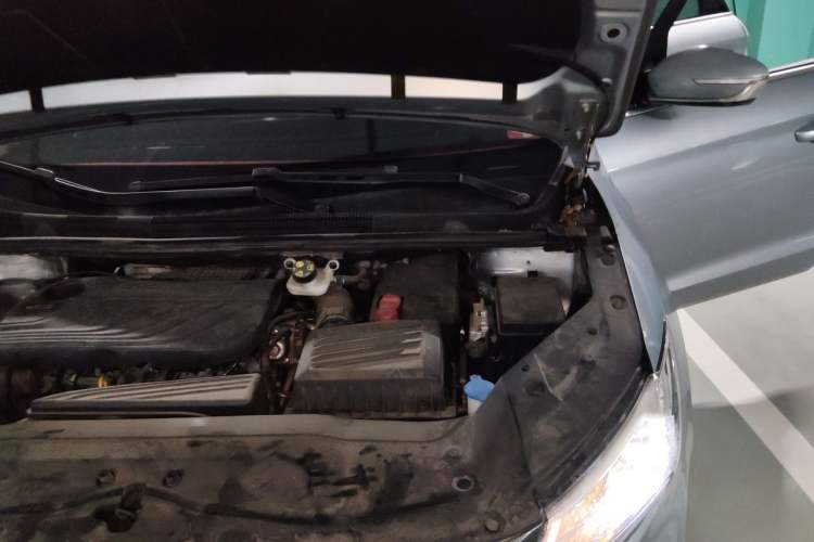 Used Geely Auto Jiajie 2021 1.8TD DCT Comfort Model Engine Bay Left