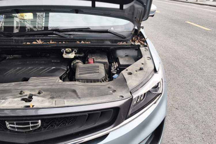 Used Geely Auto Jiajie 2021 Zhiqing 1.5TD DCT Luxury Model Engine Bay Left