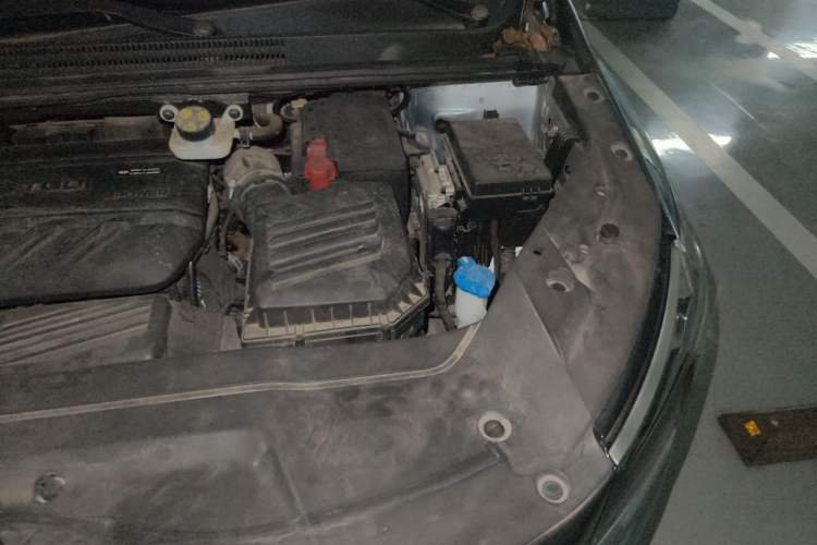 Used Geely Auto Jiajie 2021 Zhiqing 1.5TD DCT Luxury Model Engine Bay Left