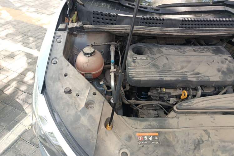 Used Geely Auto Jiajie 2021 1.8TD DCT Comfort Model Engine Bay Right