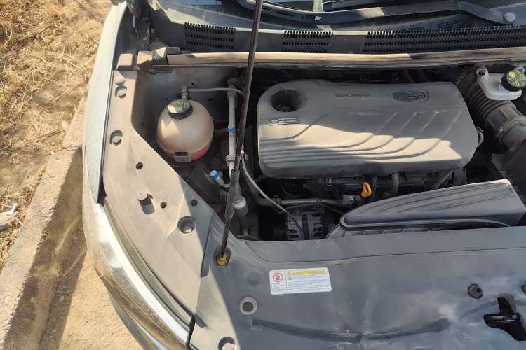 Used Geely Auto Jiajie 2021 1.8TD DCT Comfort Model Engine Bay Right