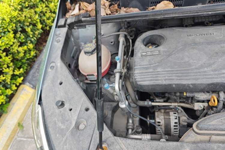 Used Geely Auto Jiajie 2021 1.8TD DCT Luxury Model Engine Bay Right