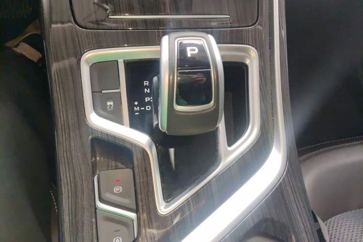 Used Geely Auto Jiajie 2021 1.8TD DCT Luxury Model Gear Lever