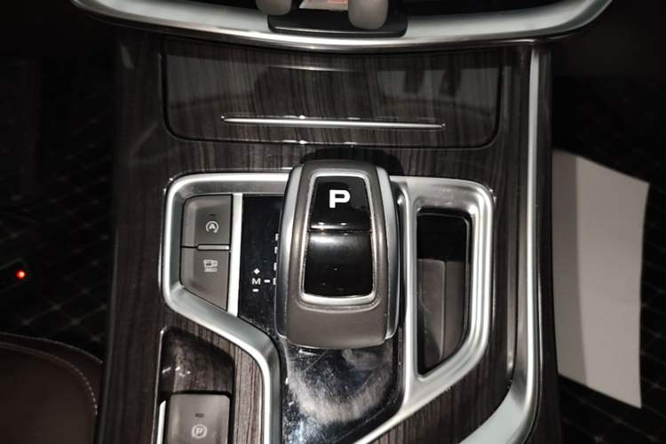Used Geely Auto Jiajie 2021 Zhiqing 1.5TD DCT Luxury Model Gear Lever