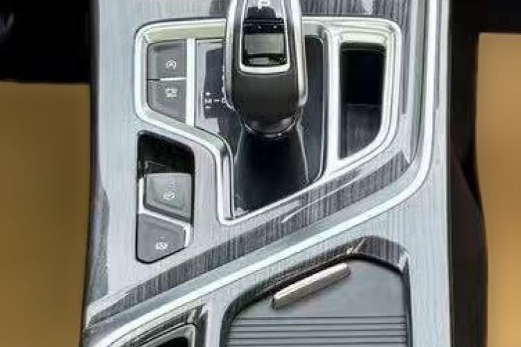 Used Geely Auto Jiajie 2021 Zhiqing 1.5TD DCT Luxury Model Gear Lever
