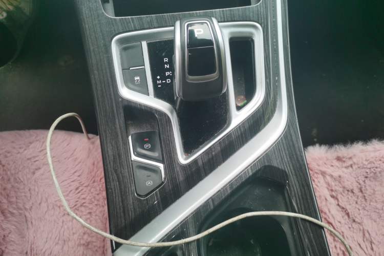 Used Geely Auto Jiajie 2021 1.8TD DCT Luxury Model Gear Lever