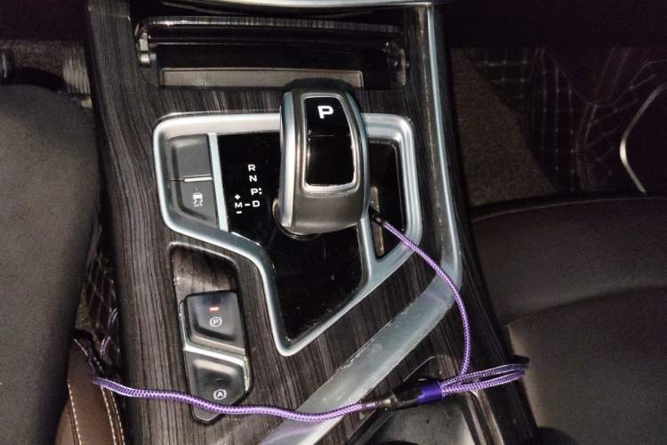 Used Geely Auto Jiajie 2021 1.8TD DCT Comfort Model Gear Lever