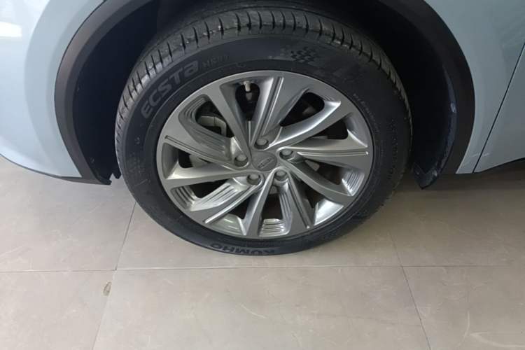 Used Geely Auto Jiajie 2021 1.8TD DCT Luxury Model Left Front Wheel Hub