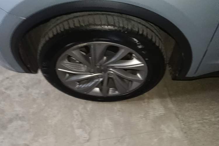 Used Geely Auto Jiajie 2021 Zhiqing 1.5TD DCT Luxury Model Left Front Wheel Hub