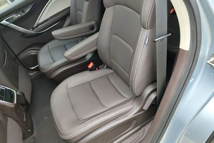 Used Geely Auto Jiajie 2021 Zhiqing 1.5TD DCT Luxury Model Left Rear Seat