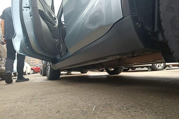 Used Geely Auto Jiajie 2021 1.8TD DCT Comfort Model Left Side Sill