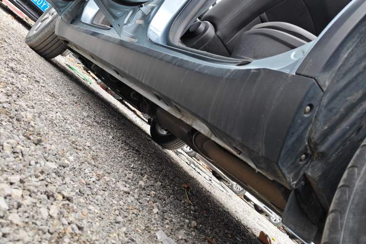 Used Geely Auto Jiajie 2021 1.8TD DCT Comfort Model Left Side Sill