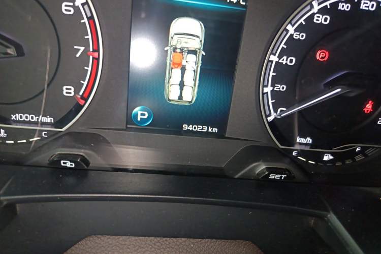 Used Geely Auto Jiajie 2021 1.8TD DCT Comfort Model Odometer Close Up