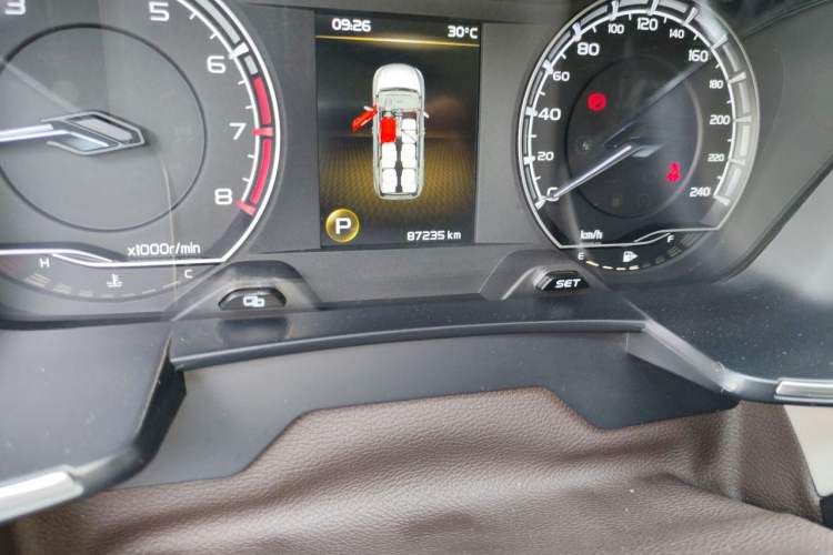 Used Geely Auto Jiajie 2021 1.8TD DCT Comfort Model Odometer Close Up