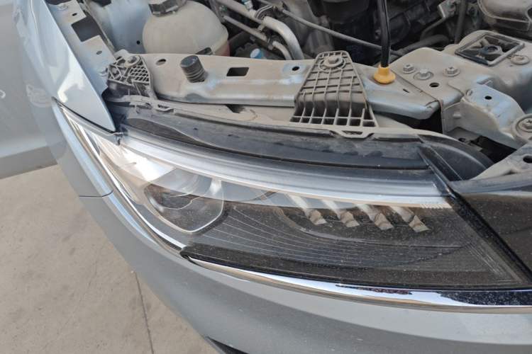 Used Geely Auto Jiajie 2021 1.8TD DCT Luxury Model Right Front Headlight