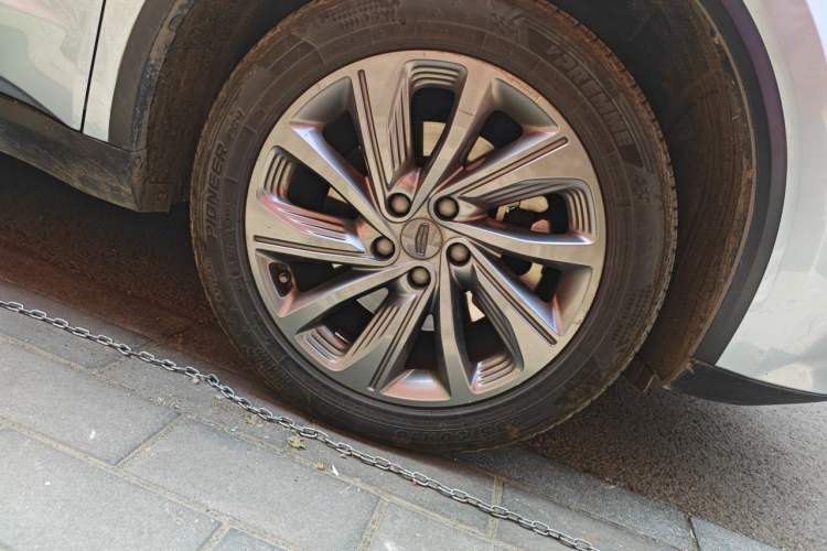 Used Geely Auto Jiajie 2021 1.8TD DCT Luxury Model Right Front Wheel Hub