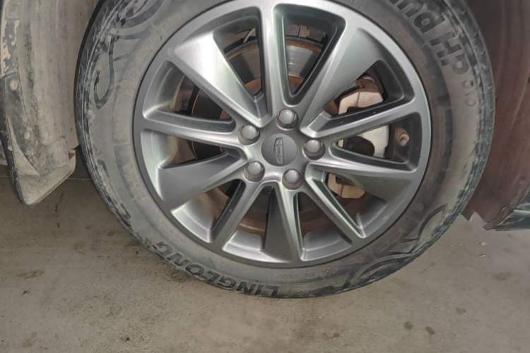 Used Geely Auto Jiajie 2021 1.8TD DCT Comfort Model Right Front Wheel Hub
