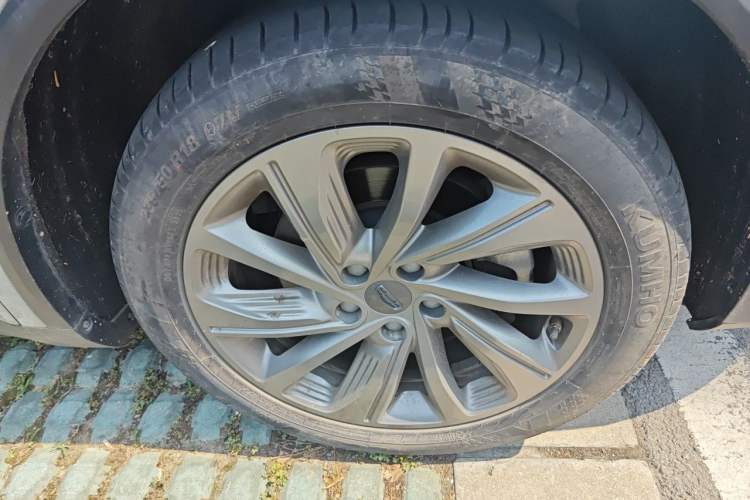 Used Geely Auto Jiajie 2021 1.8TD DCT Luxury Model Right Front Wheel Hub