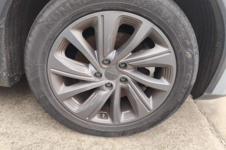 Used Geely Auto Jiajie 2021 1.8TD DCT Luxury Model Right Front Wheel Hub