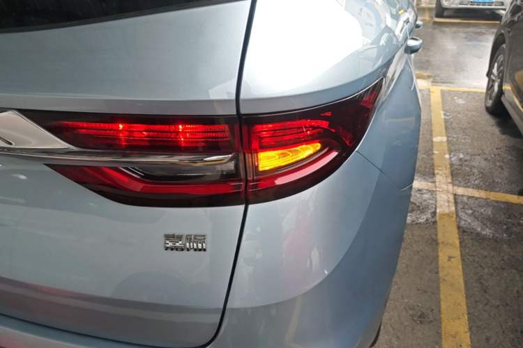 Used Geely Auto Jiajie 2021 1.8TD DCT Luxury Model Right Rear Taillight
