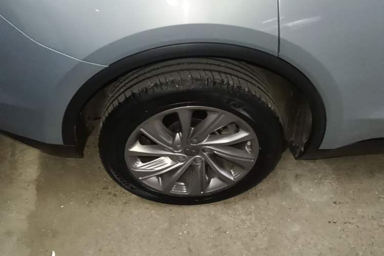Used Geely Auto Jiajie 2021 Zhiqing 1.5TD DCT Luxury Model Right Rear Wheel Hub