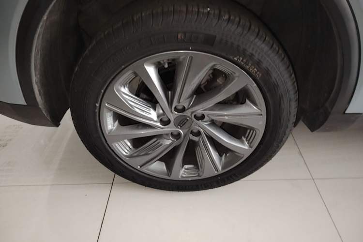 Used Geely Auto Jiajie 2021 Zhiqing 1.5TD DCT Luxury Model Right Rear Wheel Hub