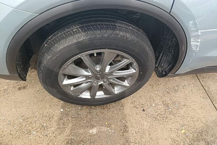 Used Geely Auto Jiajie 2021 1.8TD DCT Comfort Model Right Rear Wheel Hub