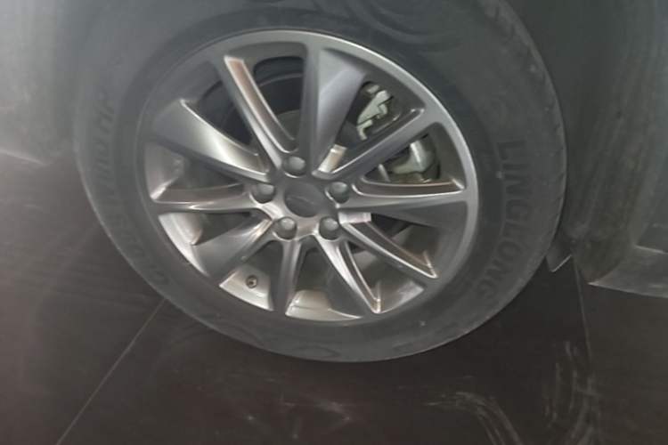 Used Geely Auto Jiajie 2021 1.8TD DCT Comfort Model Right Rear Wheel Hub