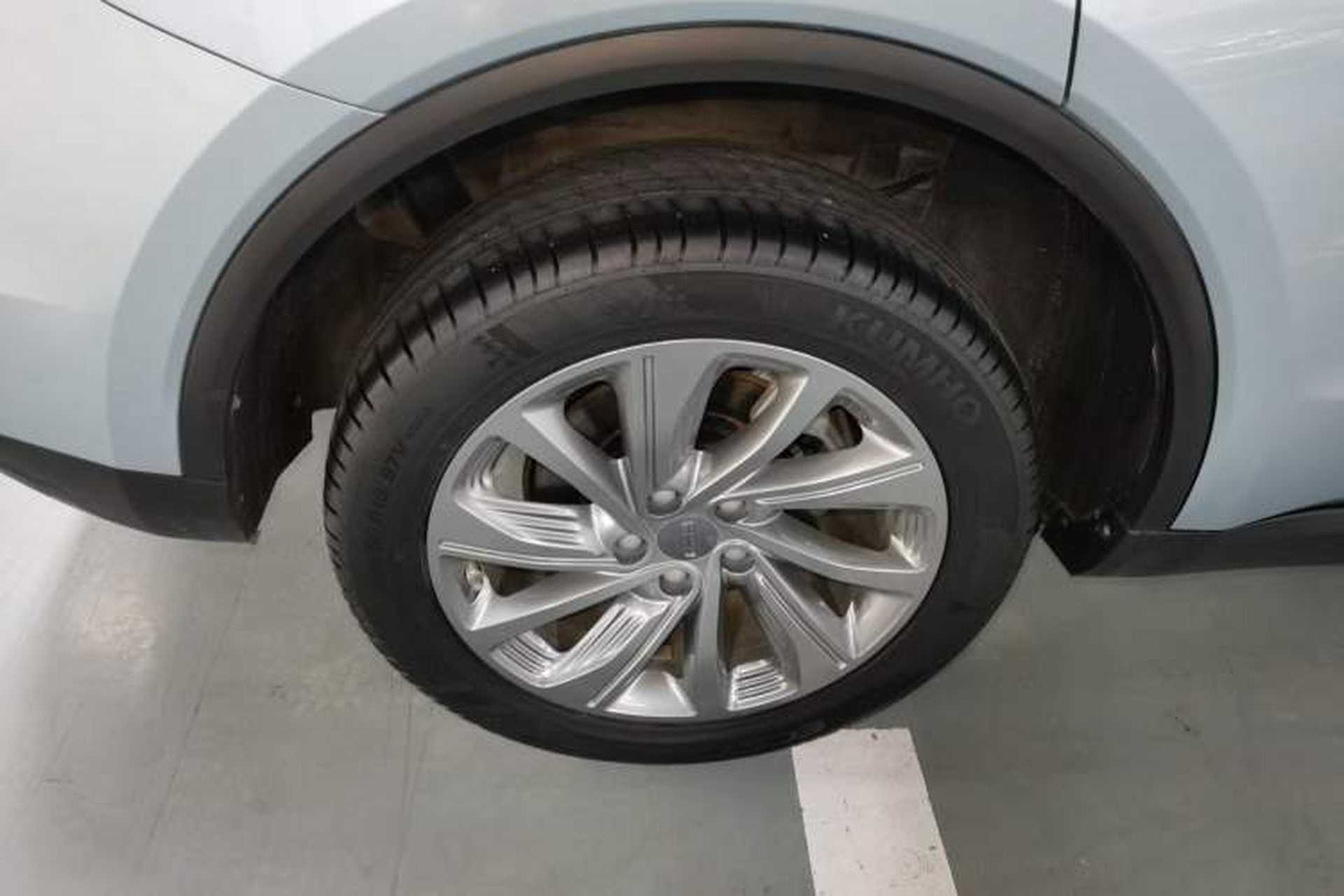 Used Geely Auto Jiajie 2021 1.8TD DCT Luxury Model Right Rear Wheel Hub