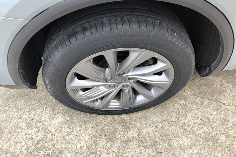 Used Geely Auto Jiajie 2021 Zhiqing 1.5TD DCT Luxury Model Right Rear Wheel Hub