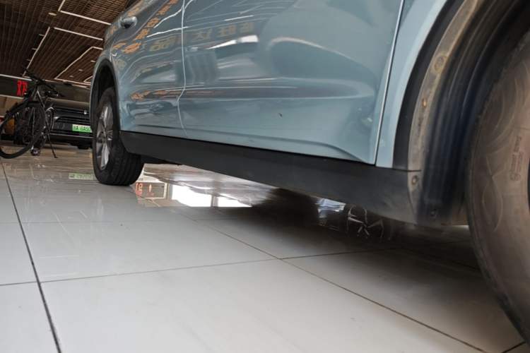 Used Geely Auto Jiajie 2021 1.8TD DCT Comfort Model Right Side Sill