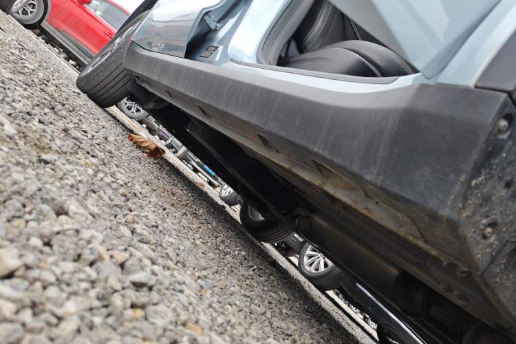 Used Geely Auto Jiajie 2021 1.8TD DCT Comfort Model Right Side Sill