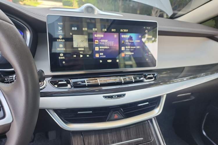Used Geely Auto Jiajie 2021 Zhiqing 1.5TD DCT Luxury Model Audio And AC Panel