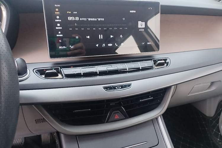 Used Geely Auto Jiajie 2021 Zhijing 1.5TD Manual Standard Model Audio And AC Panel