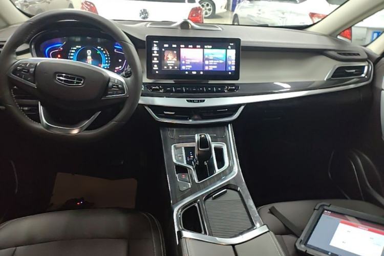 Used Geely Auto Jiajie 2021 1.8TD DCT Luxury Model Center Console