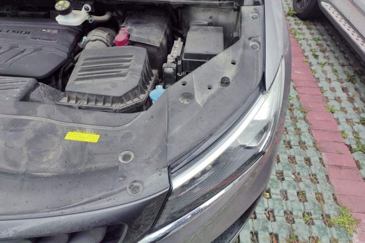 Used Geely Auto Jiajie 2021 Zhiqing 1.5TD DCT Luxury Model Engine Bay Left