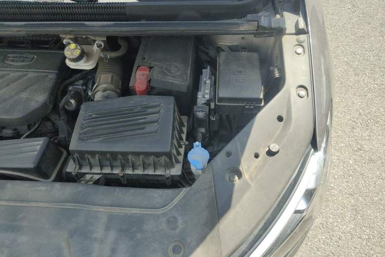 Used Geely Auto Jiajie 2021 1.8TD DCT Comfort Model Engine Bay Left