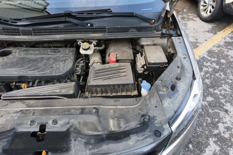 Used Geely Auto Jiajie 2021 1.8TD DCT Luxury Model Engine Bay Left