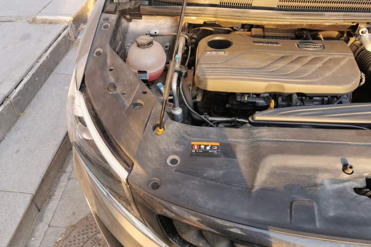 Used Geely Auto Jiajie 2021 1.8TD DCT Luxury Model Engine Bay Right