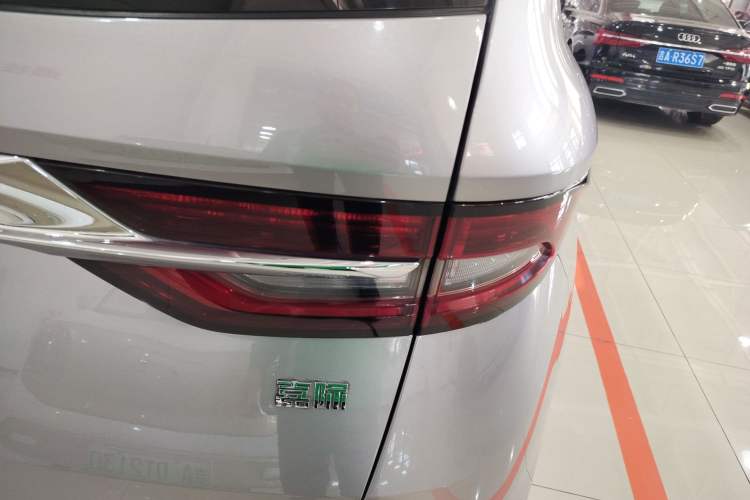 Used Geely Auto Jiajie 2021 1.8TD DCT Luxury Model Exterior 3