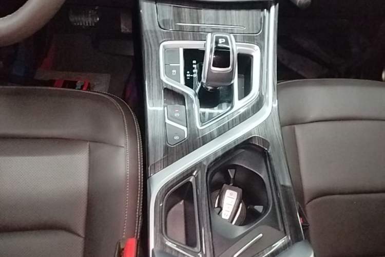 Used Geely Auto Jiajie 2021 1.8TD DCT Comfort Model Gear Lever